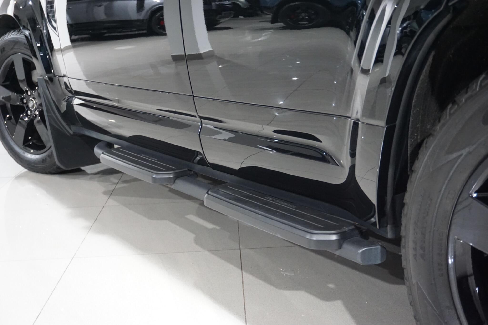 Land Rover Defender 110 3.0 D350 MHEV X-Dynamic SE SUV 5dr Diesel Auto 4WD Euro 6 (s/s) (350 ps)